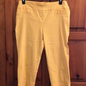 Women’s yellow capris